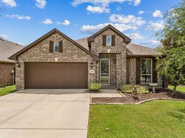 609 Fox View Drive, Fort Worth, TX 76131