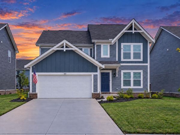 1034 Queen Bee Place, Grove City, OH 43123