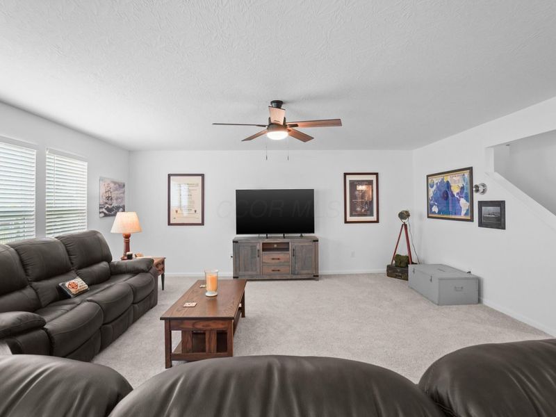 1034 Queen Bee Place, Grove City, OH 43123 Photo 16