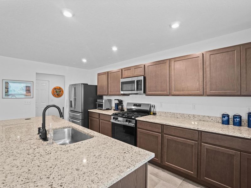 1034 Queen Bee Place, Grove City, OH 43123 Photo 26