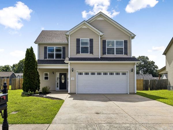 1160 Meachem Dr , Clarksville, TN 37042