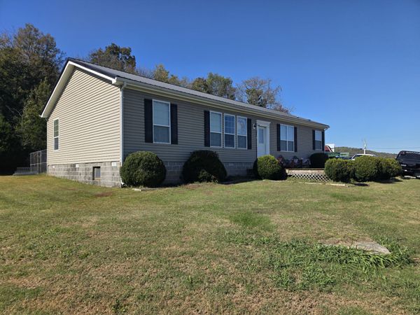 233 Scenic Ln, Auburntown, TN 37016