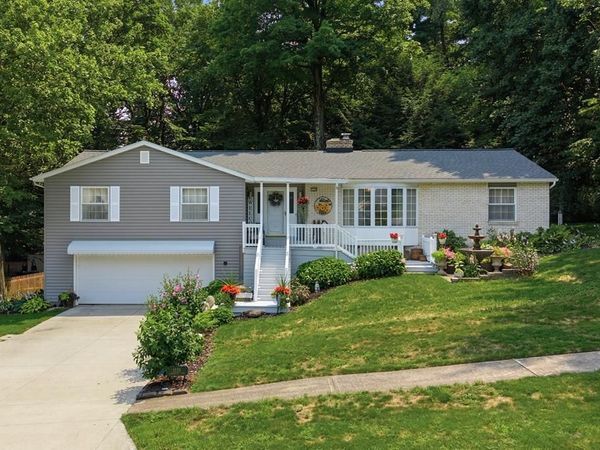 1235 Canteberry Lane, Mansfield, OH 44906