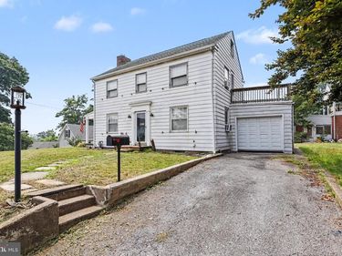 317 FOX STREET, HARRISBURG, PA 17109
