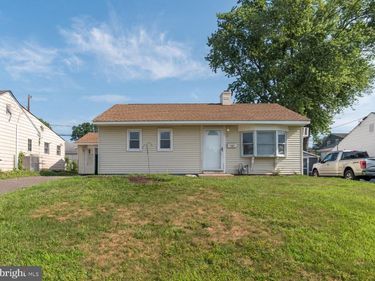 317 ANDOVER ROAD , FAIRLESS HILLS, PA 19030