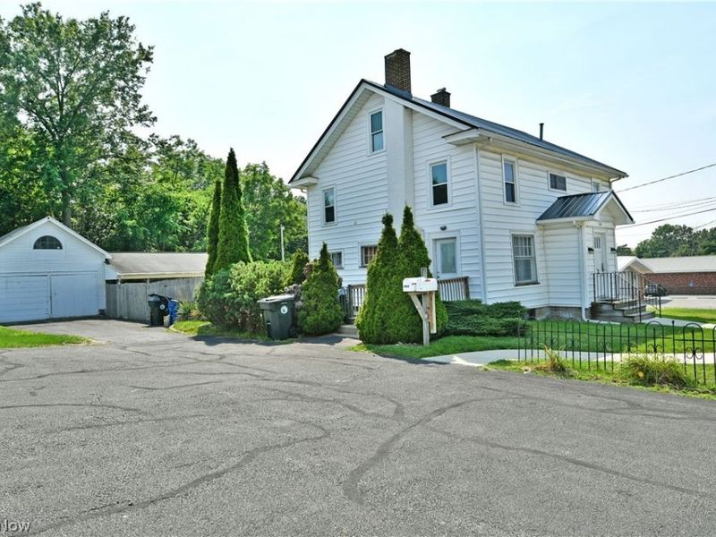 3238 Youngstown Road SE, Warren, OH 44484 Photo 9