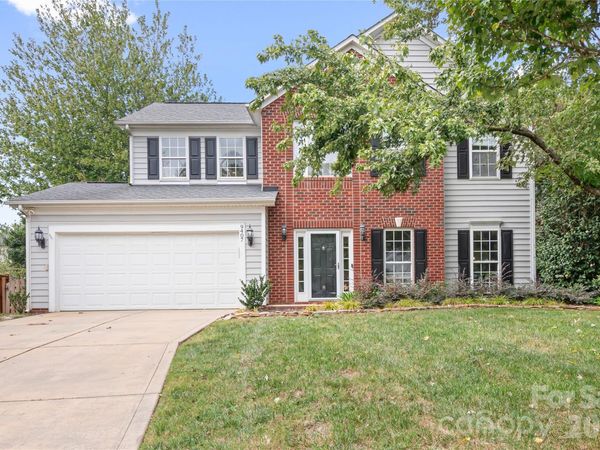 9407 Willow Tree Lane, Charlotte, NC 28277