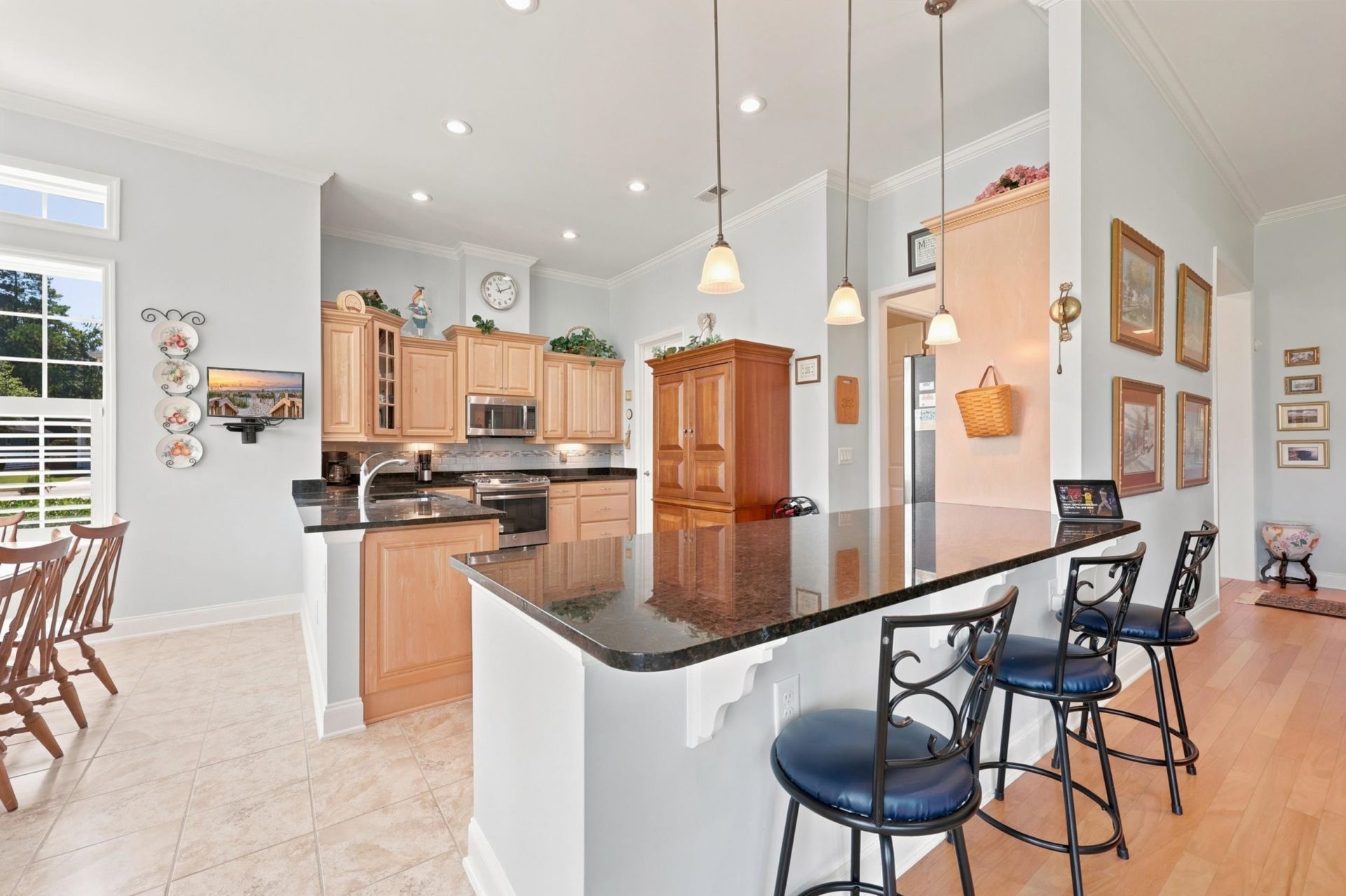 673 Grand Cypress Way  Photo 12