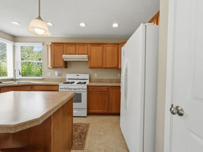 398 Shawnee Loop S, Pataskala, OH 43062 Photo 13