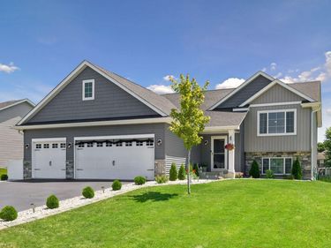 2131 River Bend Trail, Mayer, MN 55360