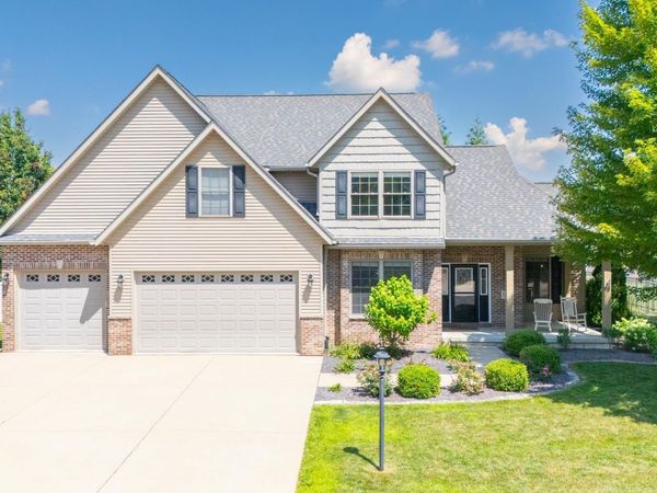 1719 SYCAMORE, Washington, IL 61571