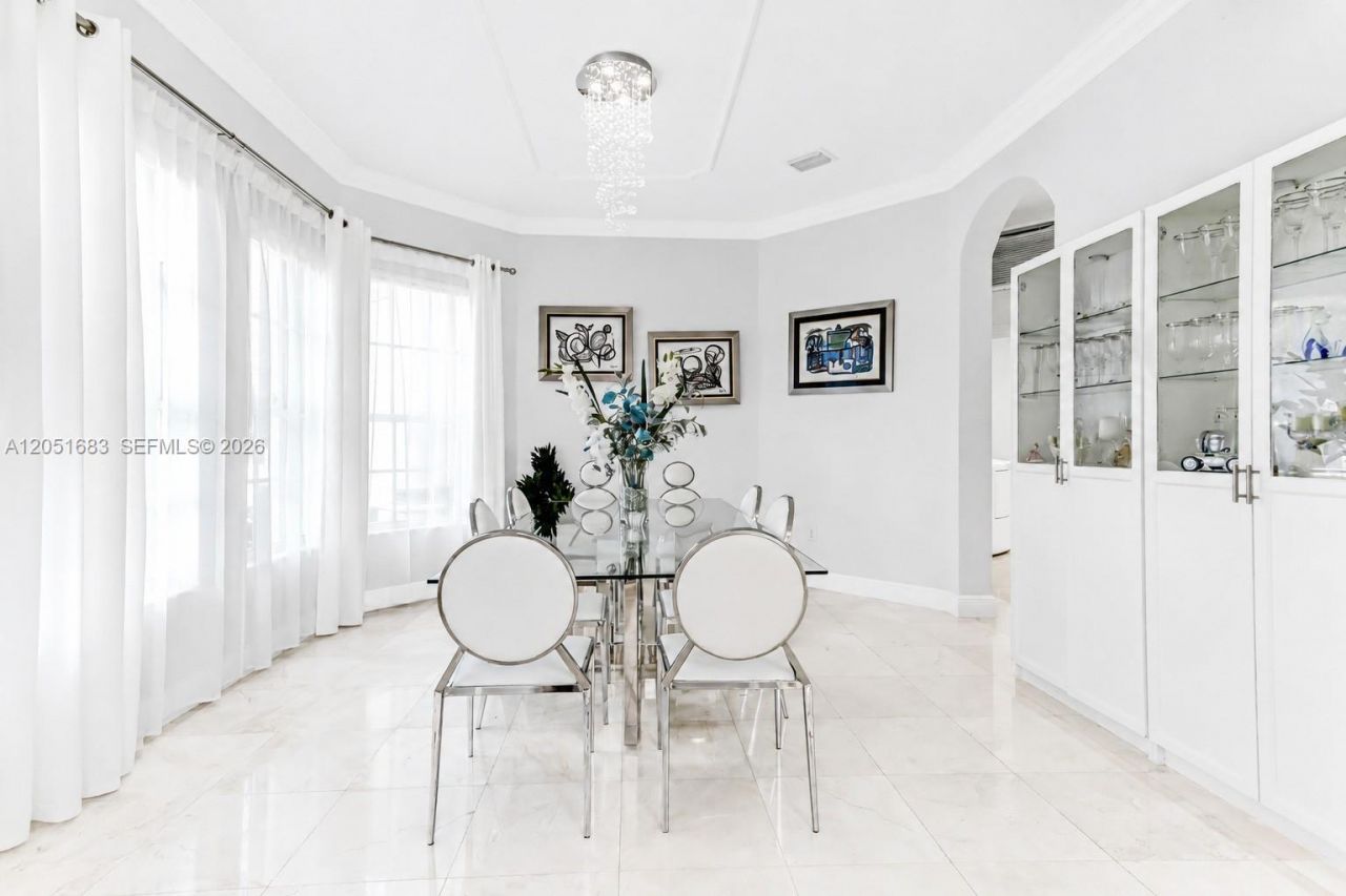 4918 SW 195th Ter, Miramar, FL 33029 Photo