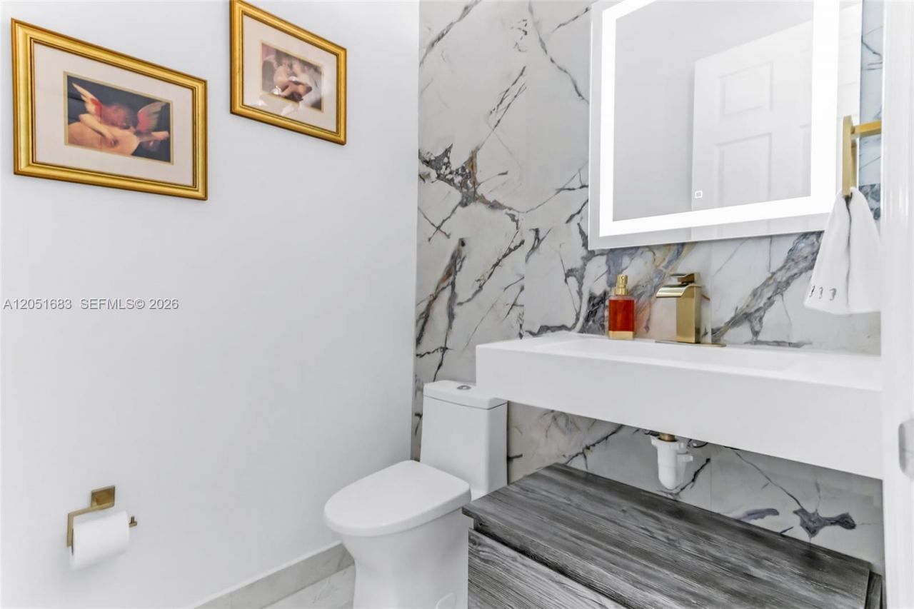 4918 SW 195th Ter, Miramar, FL 33029 Photo