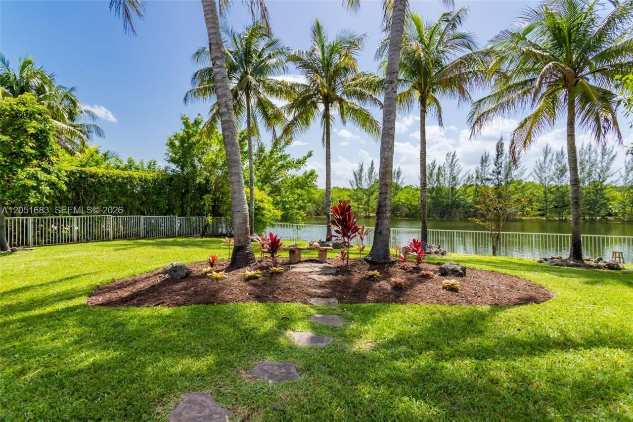 4918 SW 195th Ter, Miramar, FL 33029 Photo