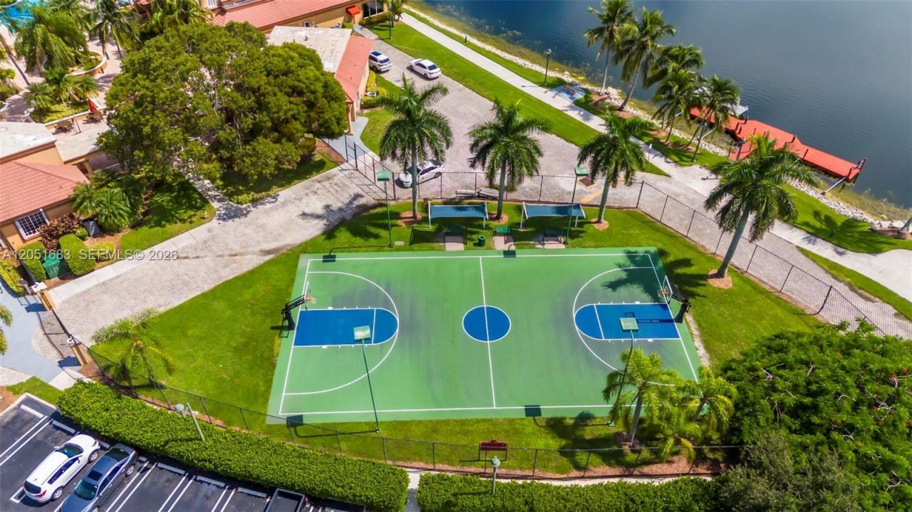 4918 SW 195th Ter, Miramar, FL 33029 Photo