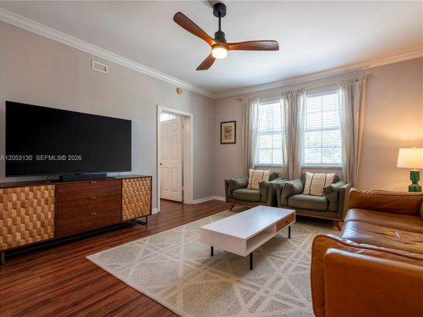 533 NE 3rd Ave , Unit 306, Fort Lauderdale, FL 33301