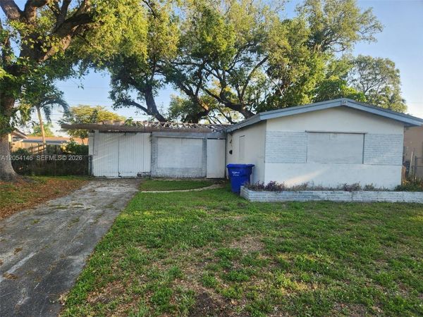 6331 Harding St , Hollywood, FL 33024