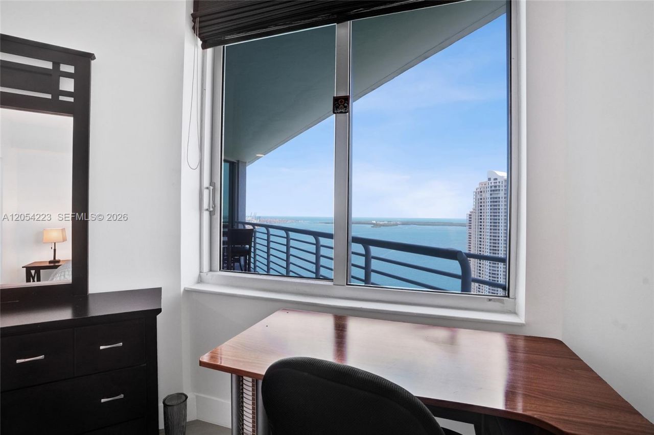 335 S Biscayne Blvd, Unit 3807, Miami, FL 33131 Photo