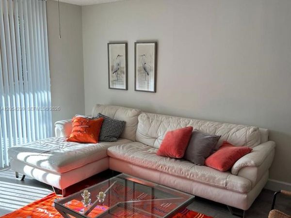 19901 E Country Club Dr , Unit 2207, Aventura, FL 33180