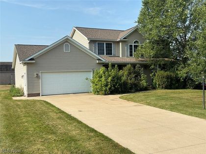 1196 Marigold Street NW Hartville, OH 44632