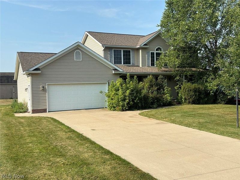 1196 Marigold Street NW, Hartville, OH 44632 Photo 1