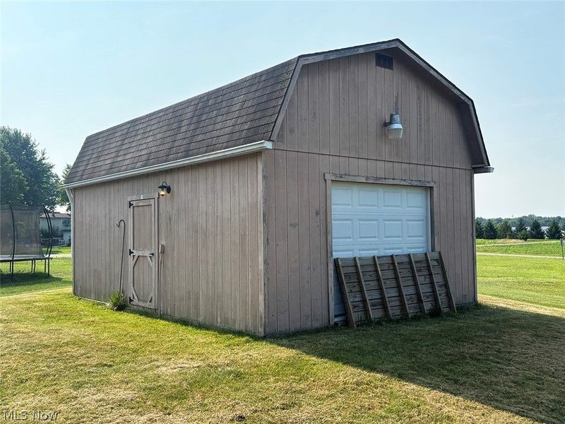 1196 Marigold Street NW, Hartville, OH 44632 Photo 3