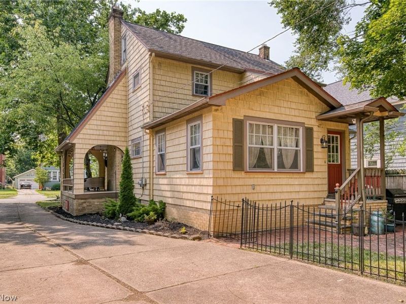 943 Cambridge Road, Cleveland Heights, OH 44121 Photo 8