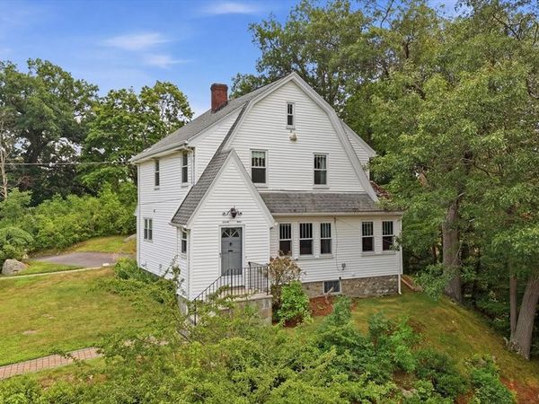 29 Park St, Melrose, MA 02176