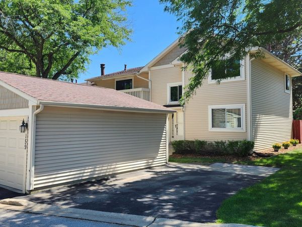 159 Saratoga Court , Vernon Hills, IL 60061