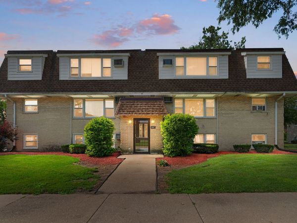 9907 W 58th Street , Unit 5, Countryside, IL 60525