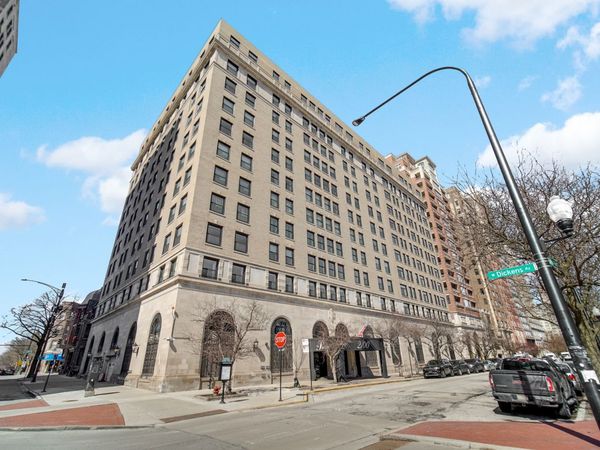2100 N Lincoln Park West Street , Unit 6CN, Chicago, IL 60614