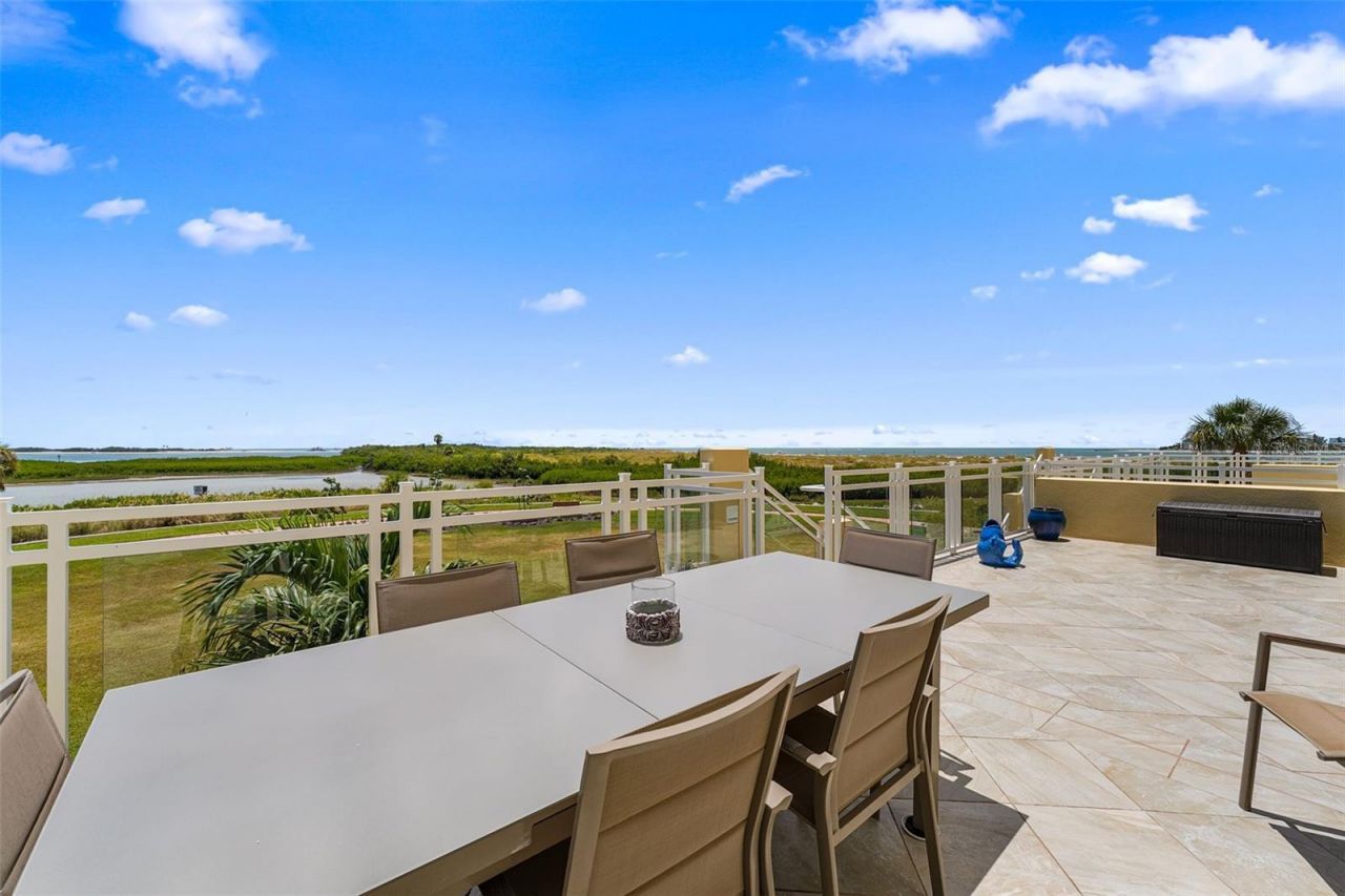 795 Collany Road, Unit 204, Tierra Verde, FL 33715 Photo