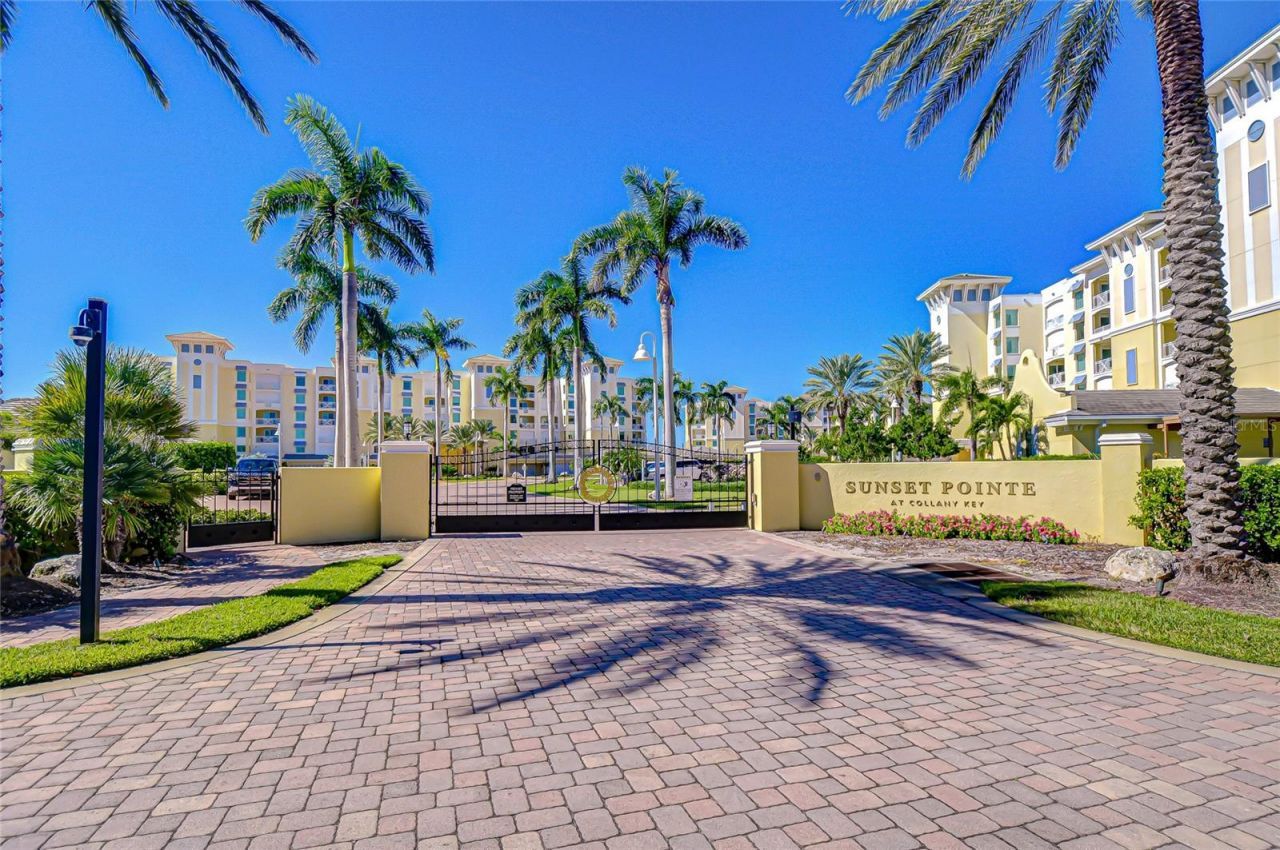 795 Collany Road, Unit 204, Tierra Verde, FL 33715 Photo
