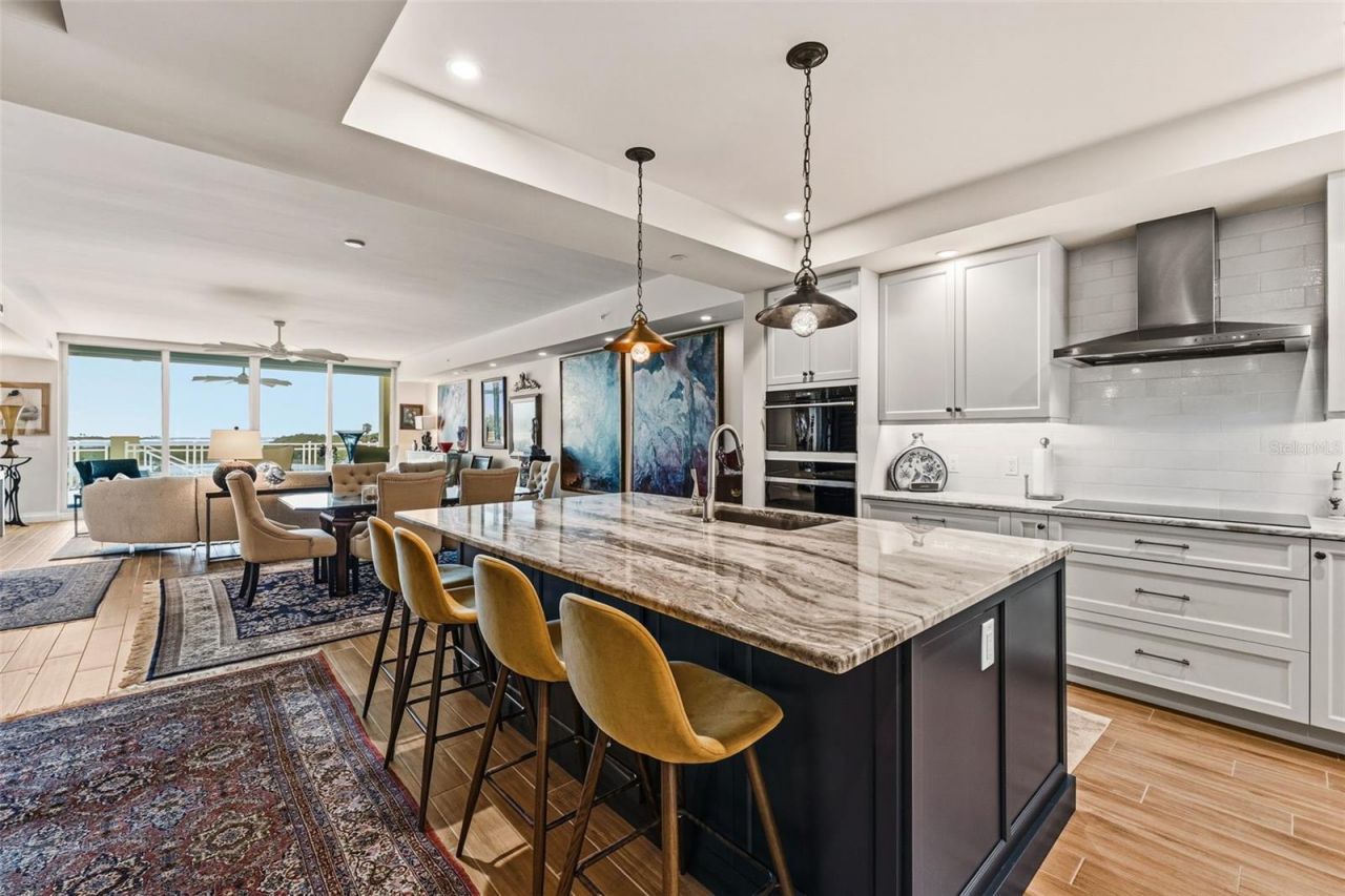 795 Collany Road, Unit 204, Tierra Verde, FL 33715 Photo