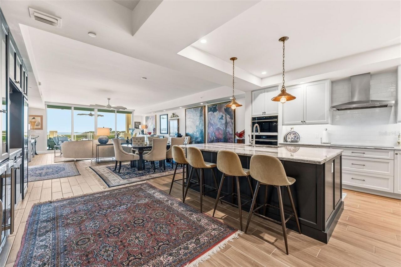 795 Collany Road, Unit 204, Tierra Verde, FL 33715 Photo