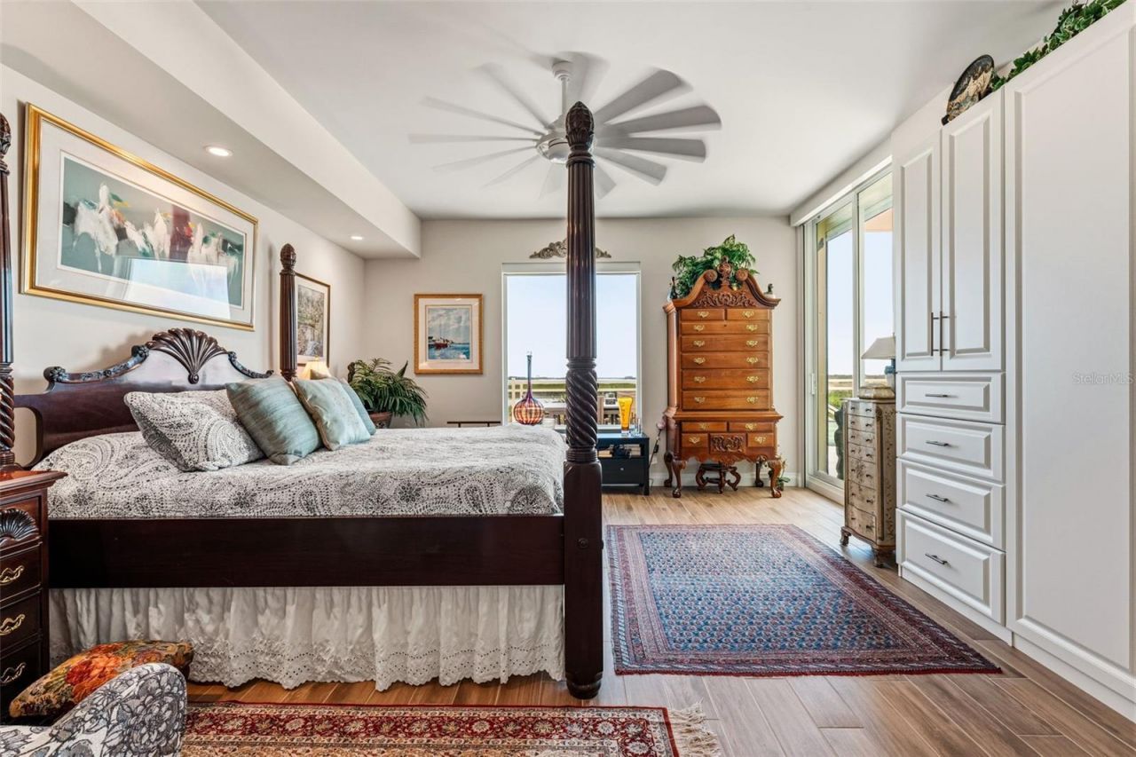 795 Collany Road, Unit 204, Tierra Verde, FL 33715 Photo