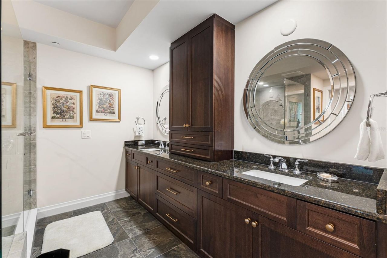795 Collany Road, Unit 204, Tierra Verde, FL 33715 Photo