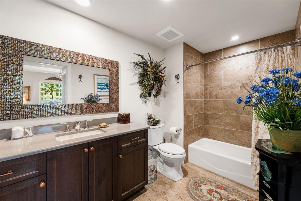 795 Collany Road, Unit 204, Tierra Verde, FL 33715 Photo