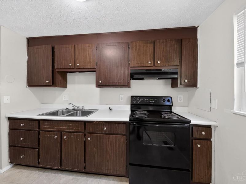 9845 Loralinda Drive, Colerain Township, OH 45251 Photo 12