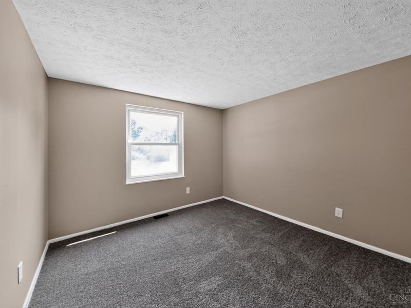 9845 Loralinda Drive, Colerain Township, OH 45251 Photo 14