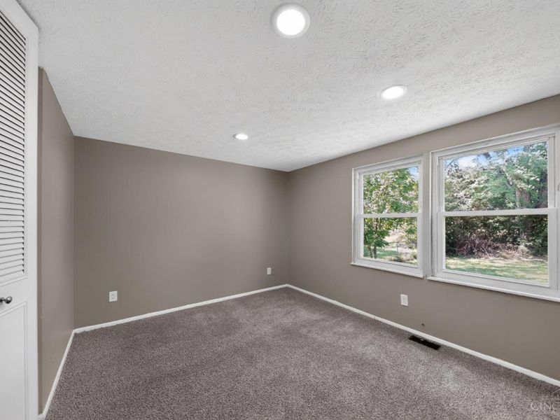 9845 Loralinda Drive, Colerain Township, OH 45251 Photo 19