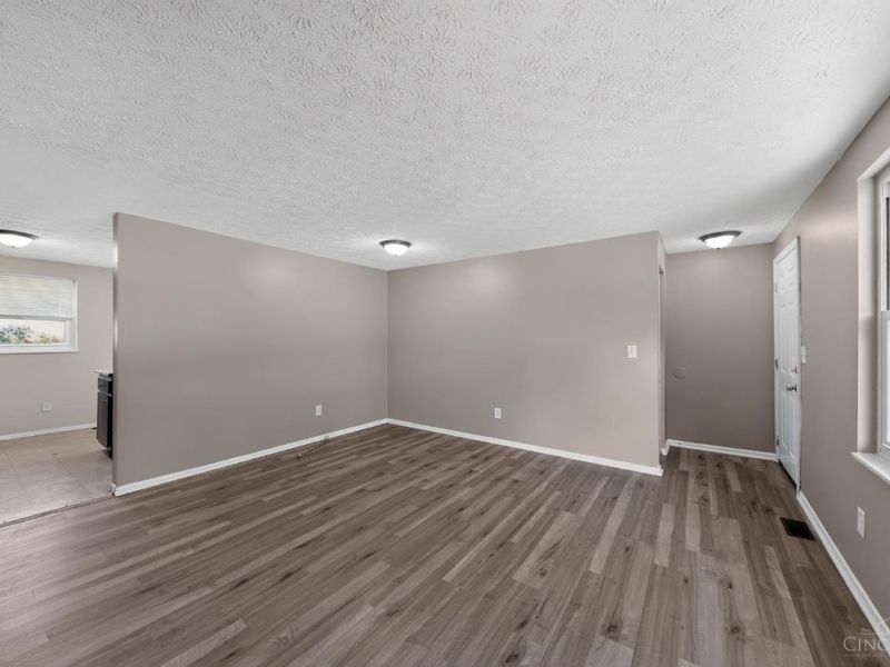 9845 Loralinda Drive, Colerain Township, OH 45251 Photo 8