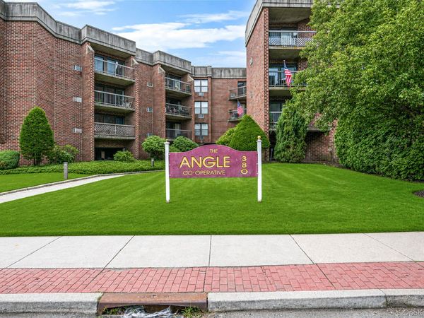 380 Fulton Street , Unit G2, Farmingdale, NY 11735