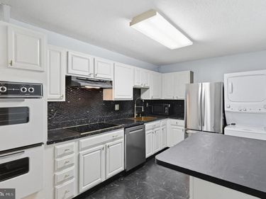 8340 GREENSBORO DRIVE , Unit 106, MCLEAN, VA 22102