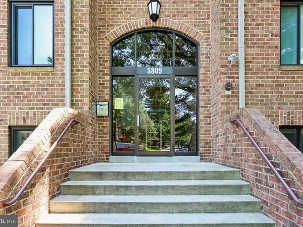 5809 EDSON LANE , Unit T-4, ROCKVILLE, MD 20852