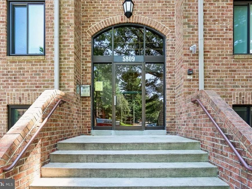 5809 Edson Lane , Unit T-4, Rockville, MD 20852 Main Photo