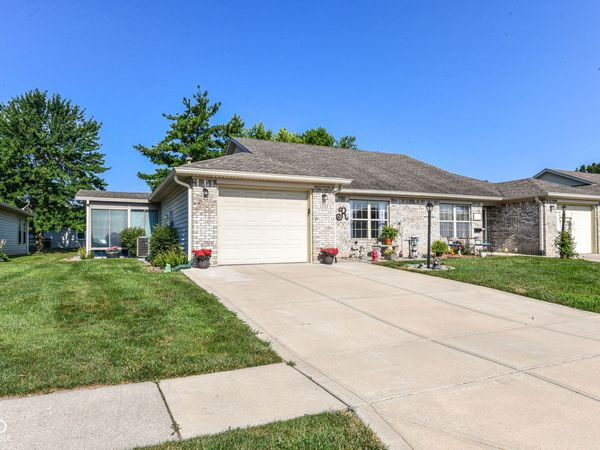 2038 Flamingo Way, Franklin, IN 46131