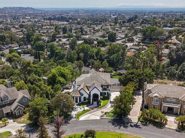 195 Flowerfield Lane, La Habra Heights, CA 90631