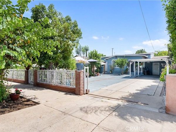 11532 Amboy , Los Angeles, CA 91340