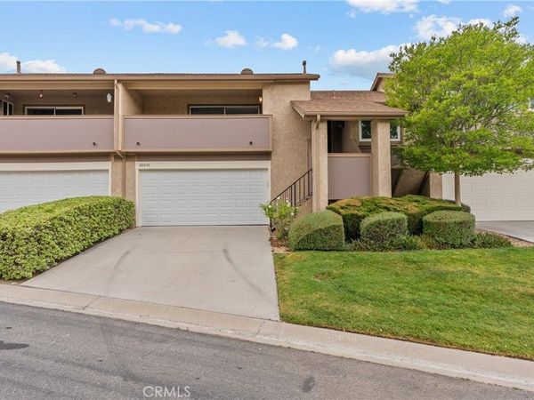 20038 Avenue Of The Oaks, Newhall, CA 91321